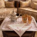 أجمل موديلات كاش بلاطو بالطرز الرباطي ** Les plus beaux modèles de cache-plateau en broderie Rbati