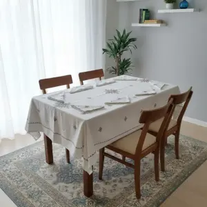 (Nappe) ناب المائدة