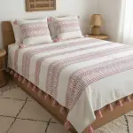 غطاء سرير 2/3 "التراث المجدد" – إبداع "الدرازة" في حلة عصرية بصوف وألوان الطبيعة / Couvre-lit traditionnel